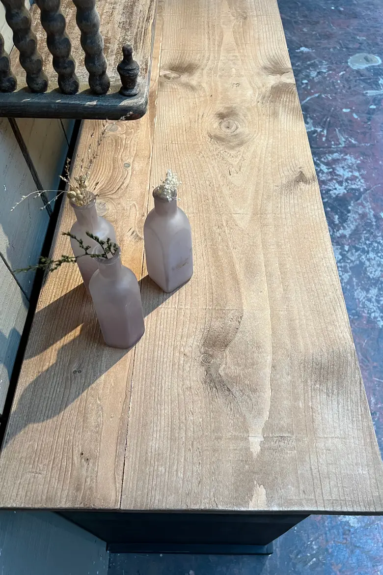 Meuble d’atelier en bois