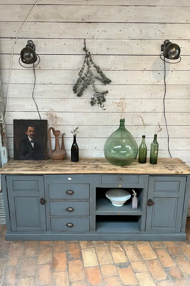 Meuble d’atelier en bois