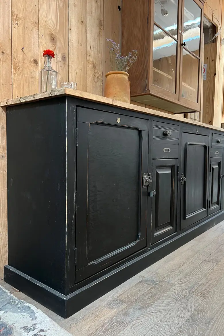 Meuble d’atelier en bois