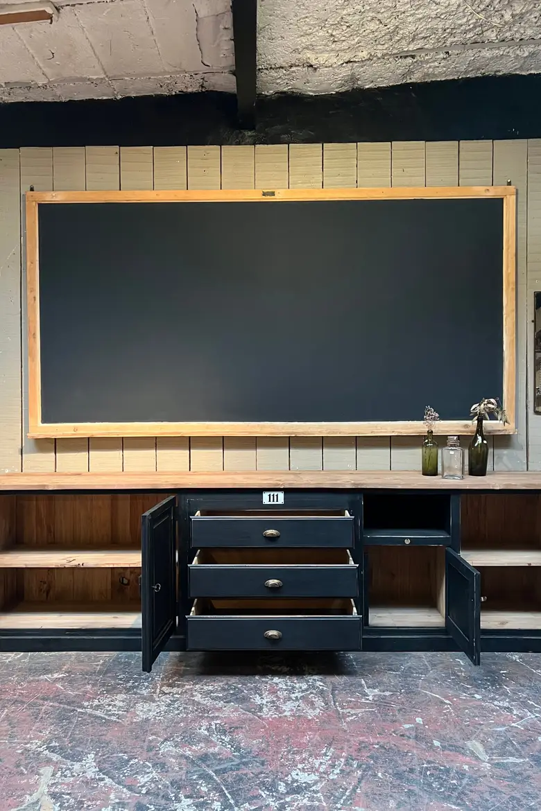 Meuble d’atelier en bois