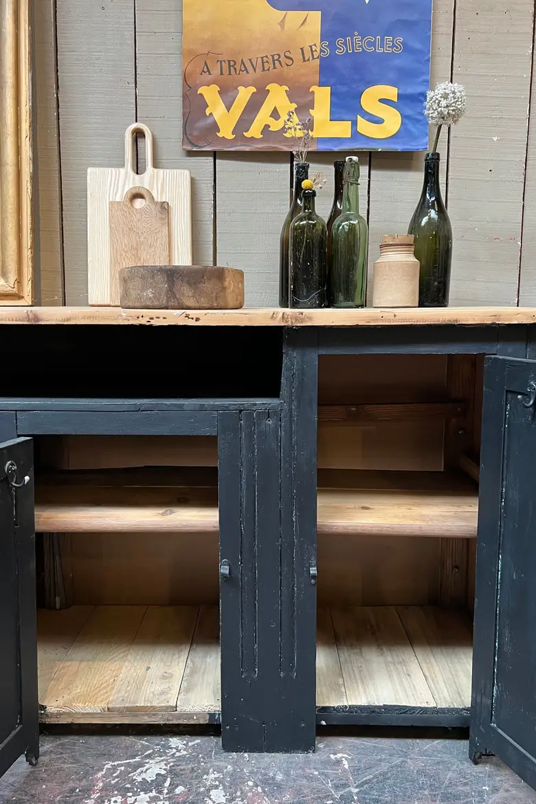 Meuble d’atelier en bois