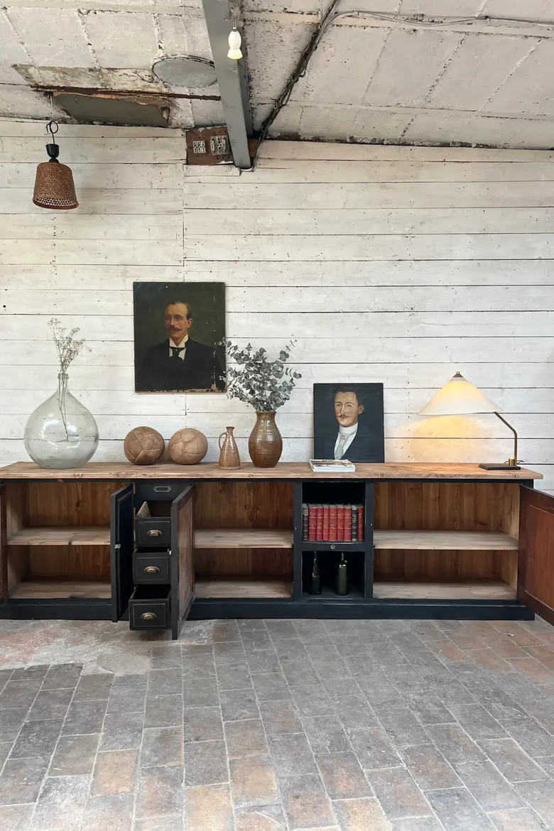 Meuble d’atelier en bois