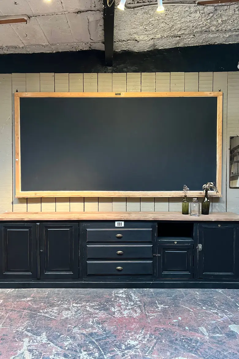 Meuble d’atelier en bois