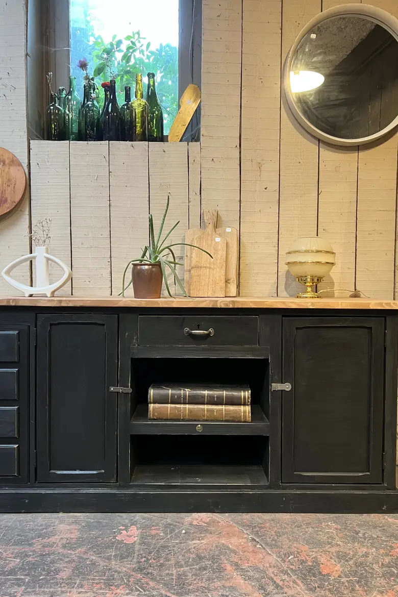 Meuble d’atelier en bois