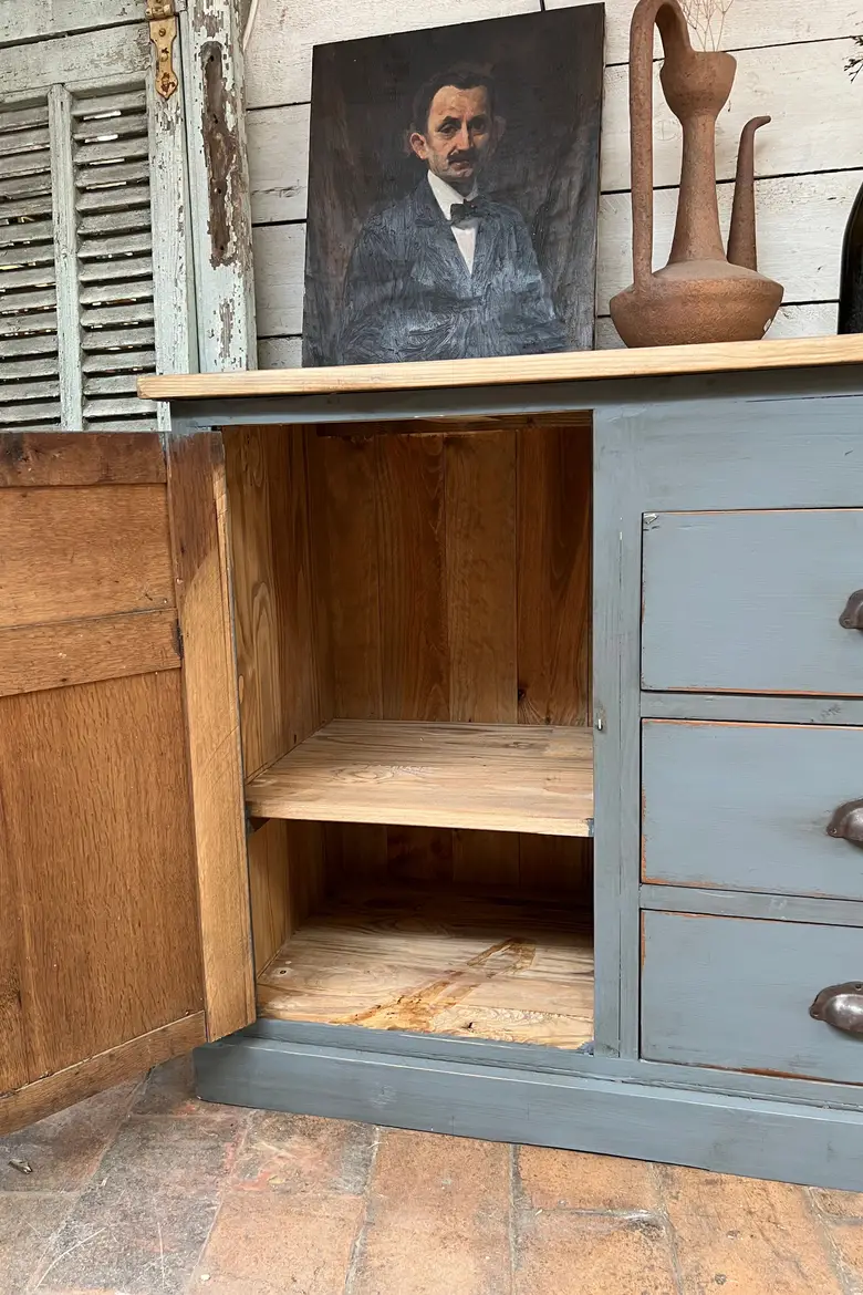 Meuble d’atelier en bois