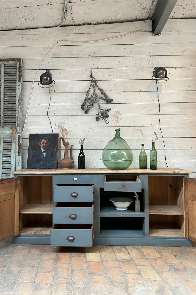 Meuble d’atelier en bois
