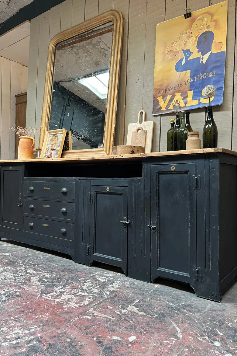 Meuble d’atelier en bois