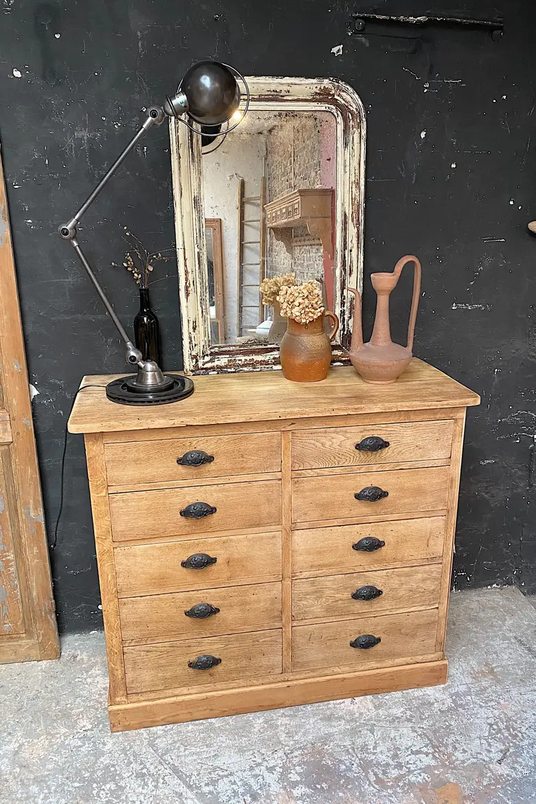 Meuble d'atelier  en chêne à tiroirs Début XXème
