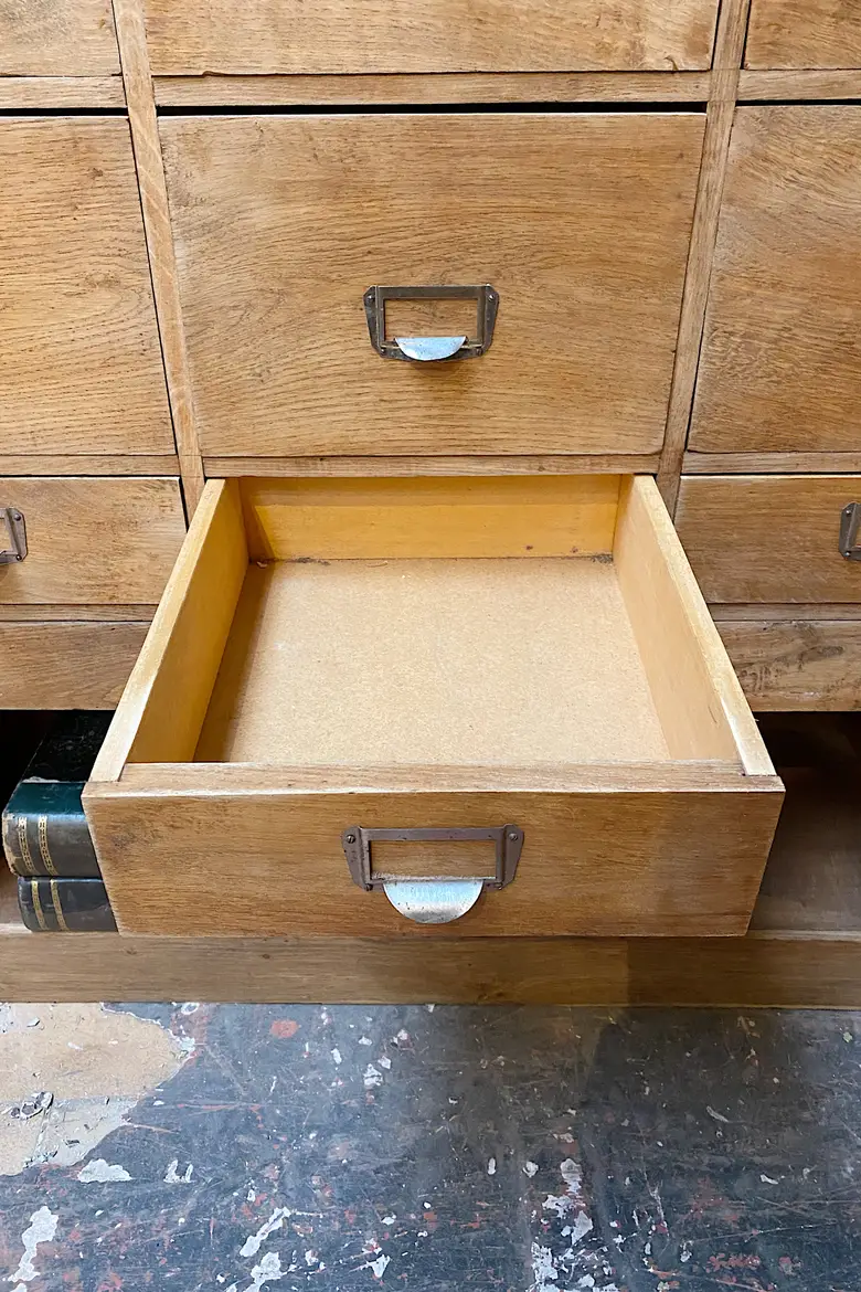 Meuble d’atelier en chêne et sapin Début XXème