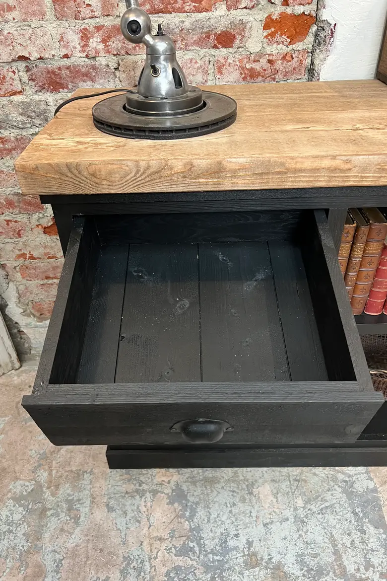 Meuble d’atelier