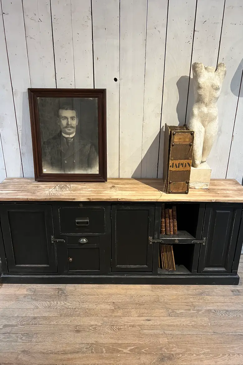 Meuble d’atelier