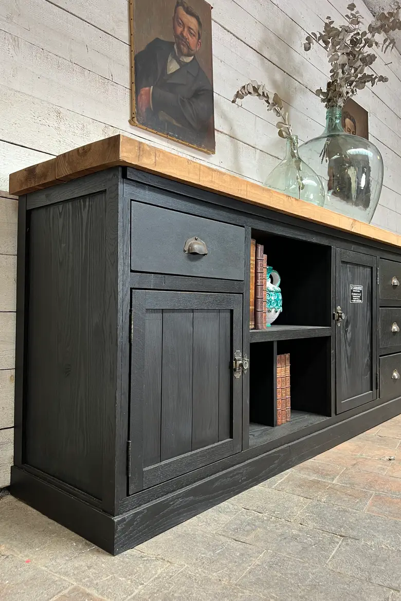 Meuble d’atelier