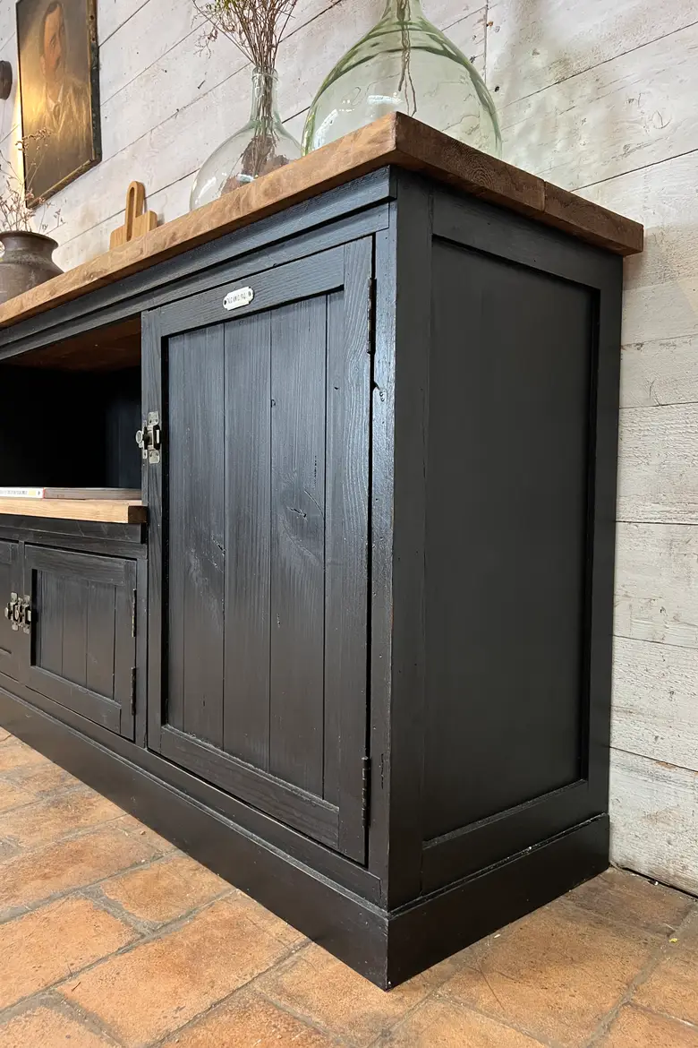 Meuble d’atelier