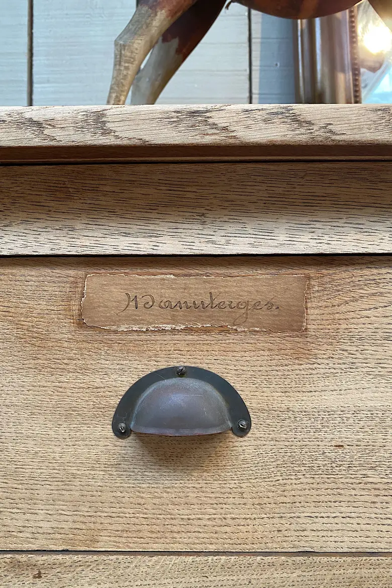 Meuble de commerce en chêne Début XXème