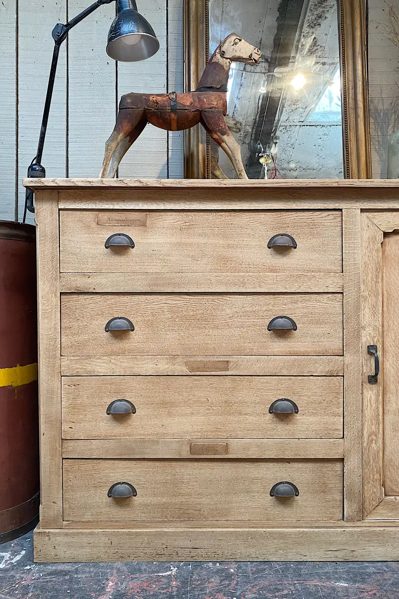 Meuble de commerce en chêne Début XXème