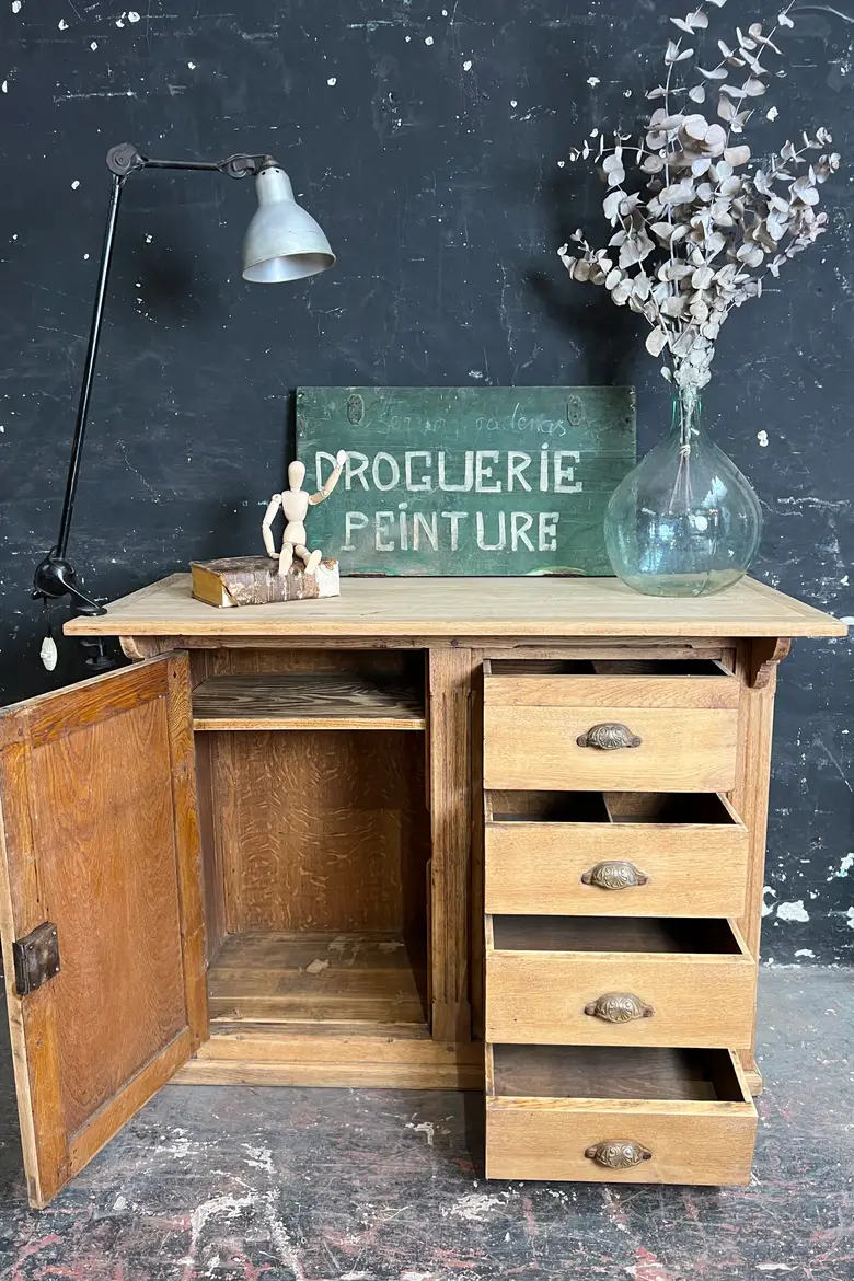 Meuble de commerce en chêne