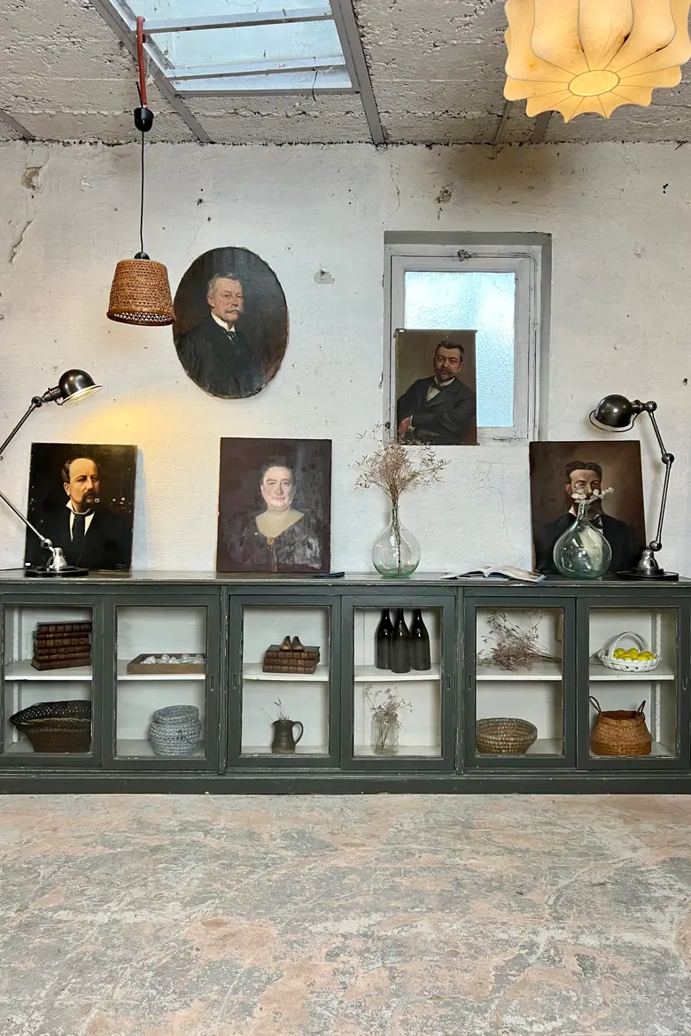 Meuble de commerce vitré