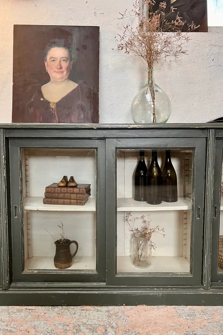 Meuble de commerce vitré