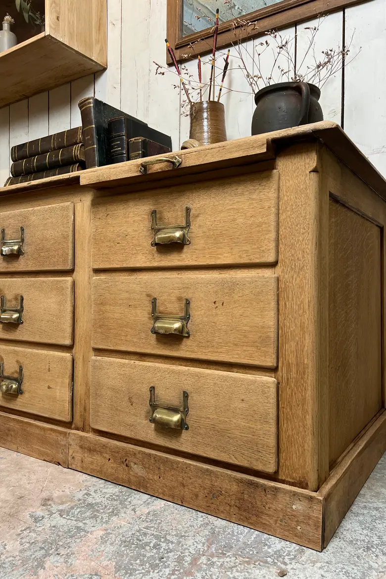 Meuble de métier en chêne
