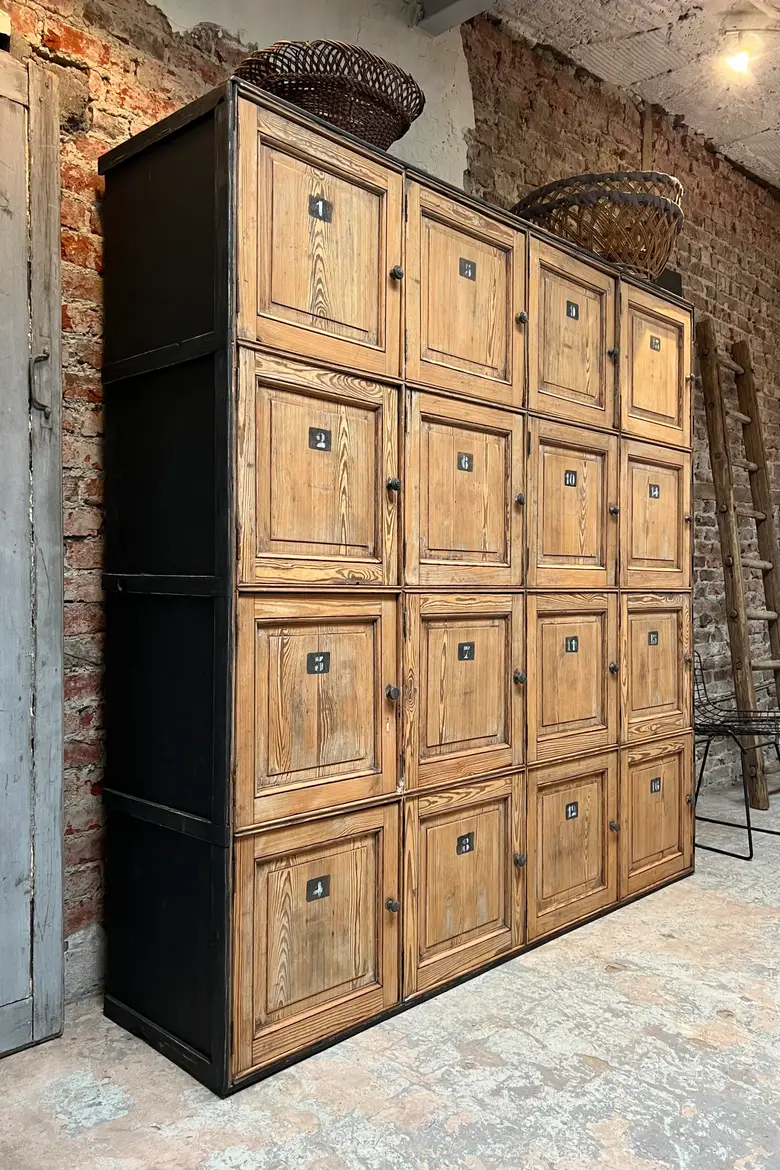 Meuble de métier multiples portes en sapin Début XXème
