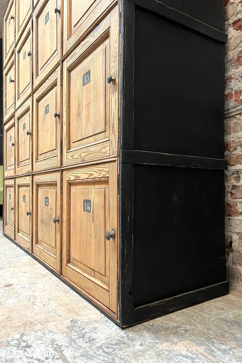 Meuble de métier multiples portes en sapin Début XXème