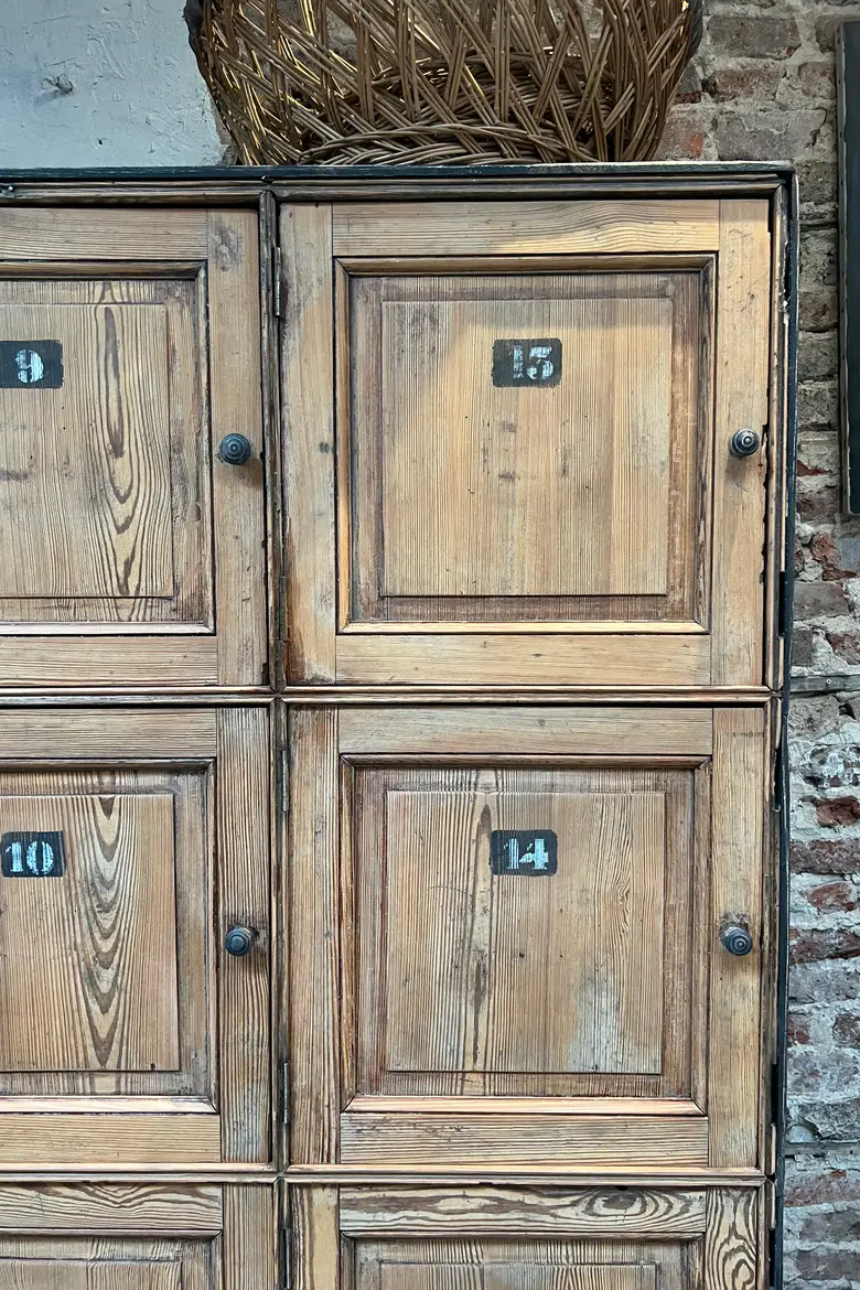 Meuble de métier multiples portes en sapin Début XXème