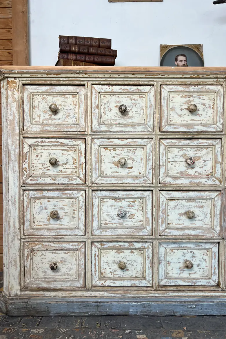 Meuble de quincaillerie 19ème