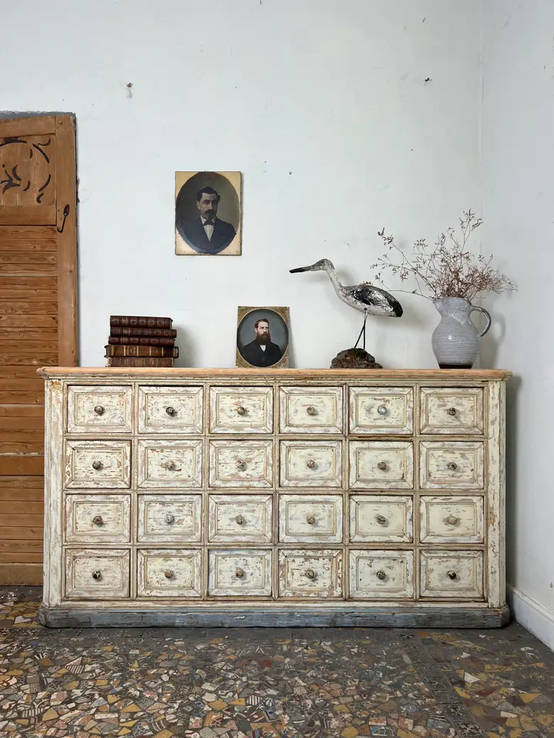Meuble de quincaillerie 19ème