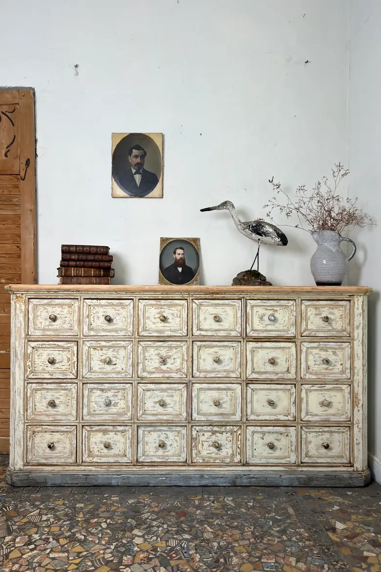 Meuble de quincaillerie 19ème