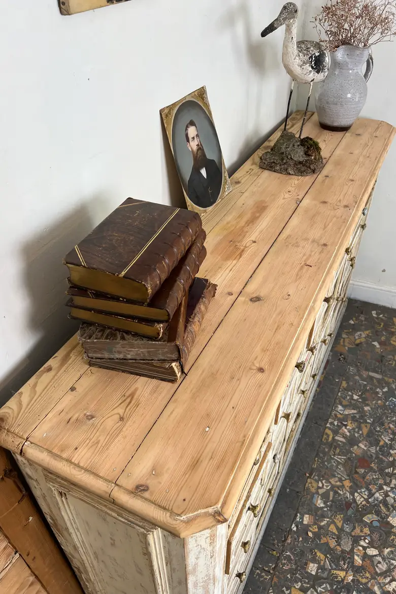 Meuble de quincaillerie 19ème