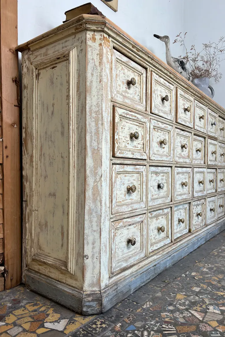 Meuble de quincaillerie 19ème