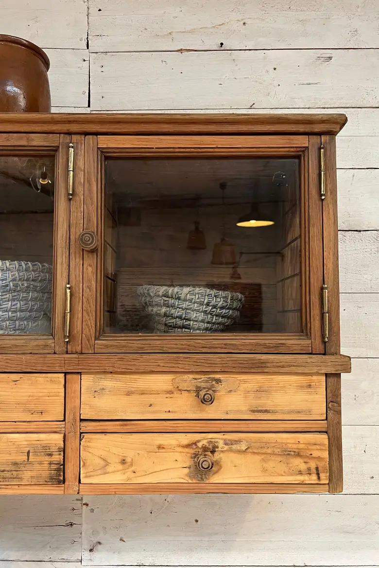 Meuble d’épicerie en bois début 20e à suspendre