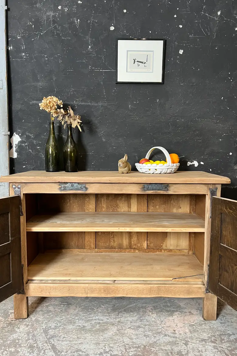 Meuble en chêne brutaliste de style espagnol