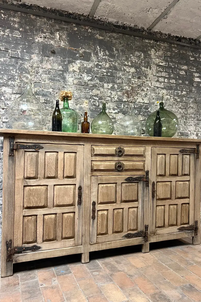Meuble en chêne rustique 1970