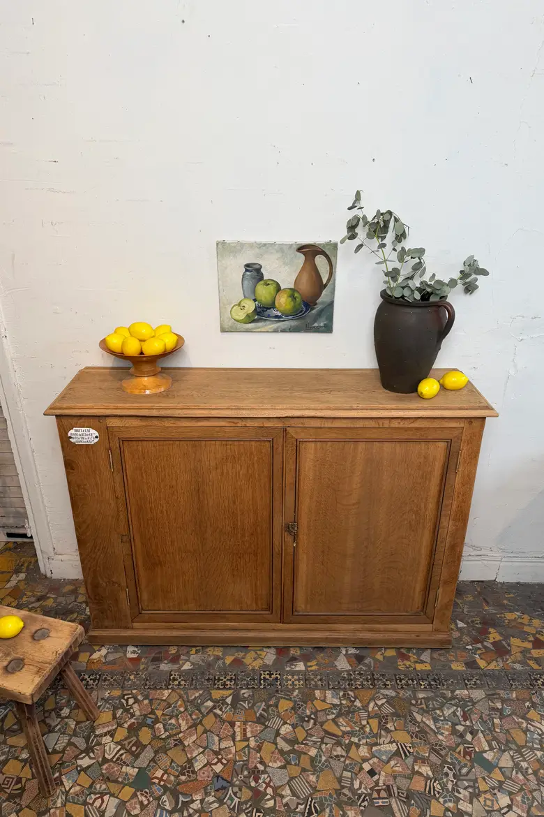 Meuble étroit en chêne