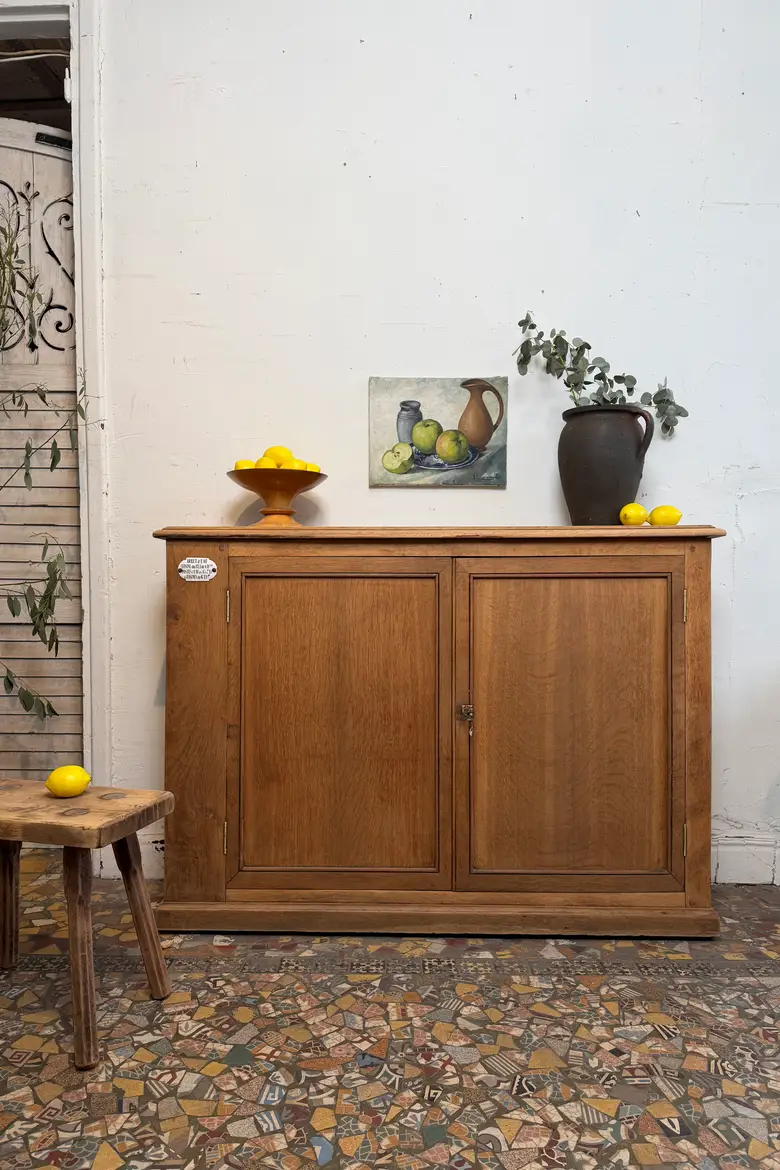 Meuble étroit en chêne