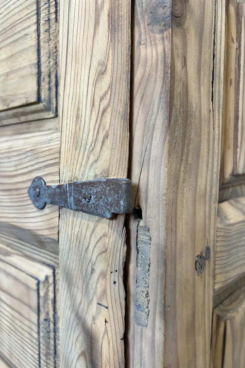 Meuble rustique espagnol
