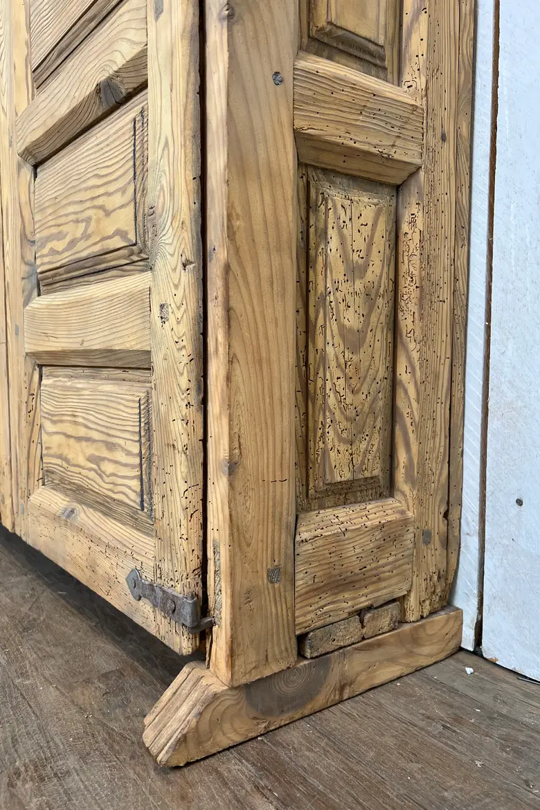 Meuble rustique espagnol