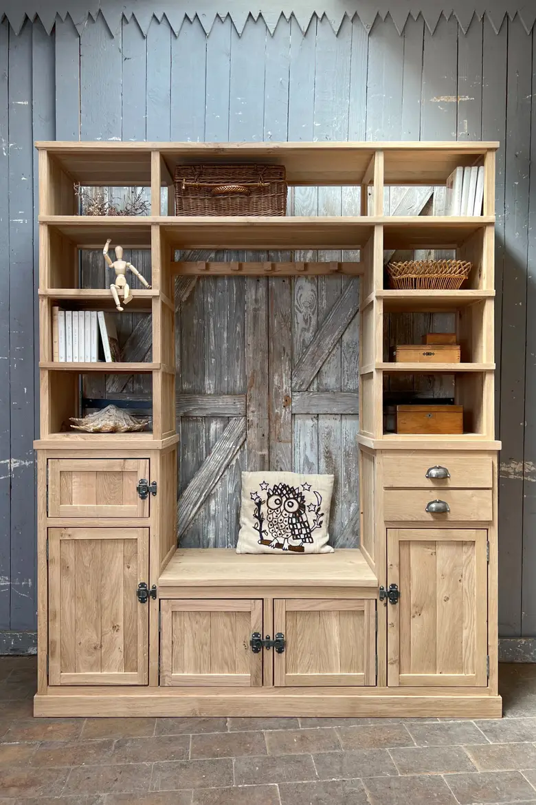 Meuble vestiaire en chêne