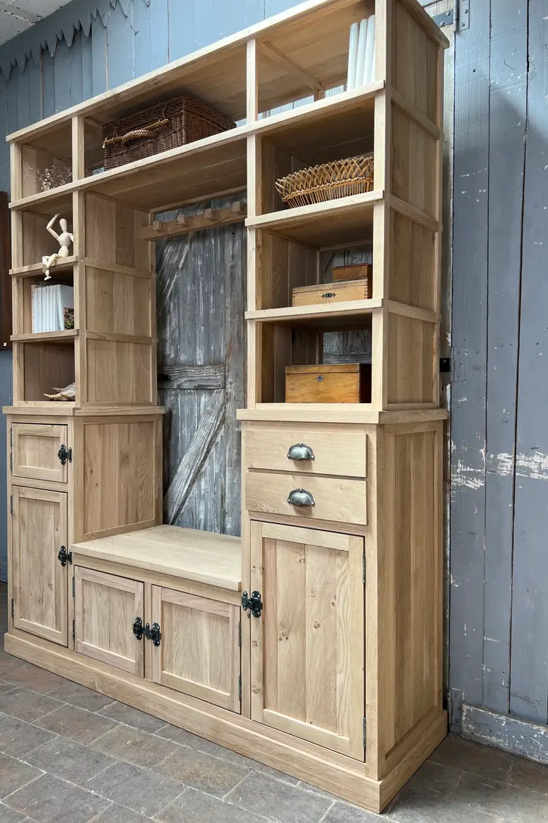 Meuble vestiaire en chêne