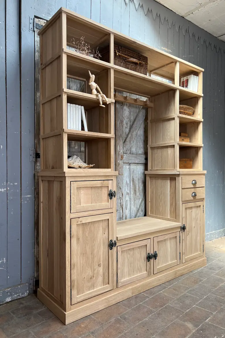 Meuble vestiaire en chêne