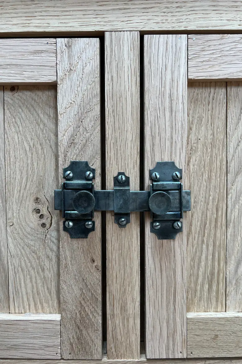 Meuble vestiaire en chêne