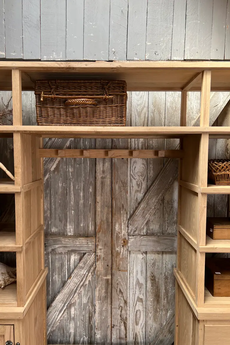 Meuble vestiaire en chêne
