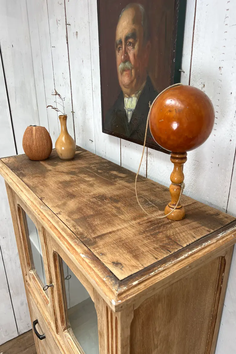 Meuble vitré en chêne