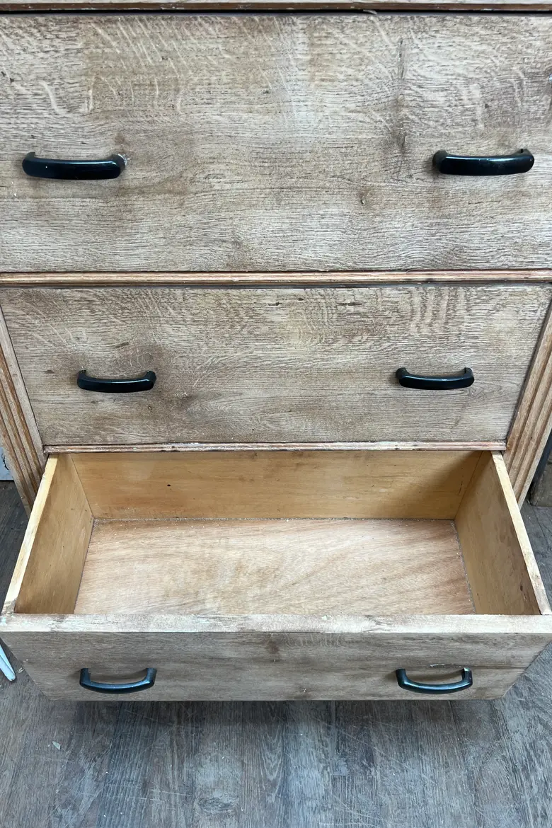 Meuble vitré en chêne