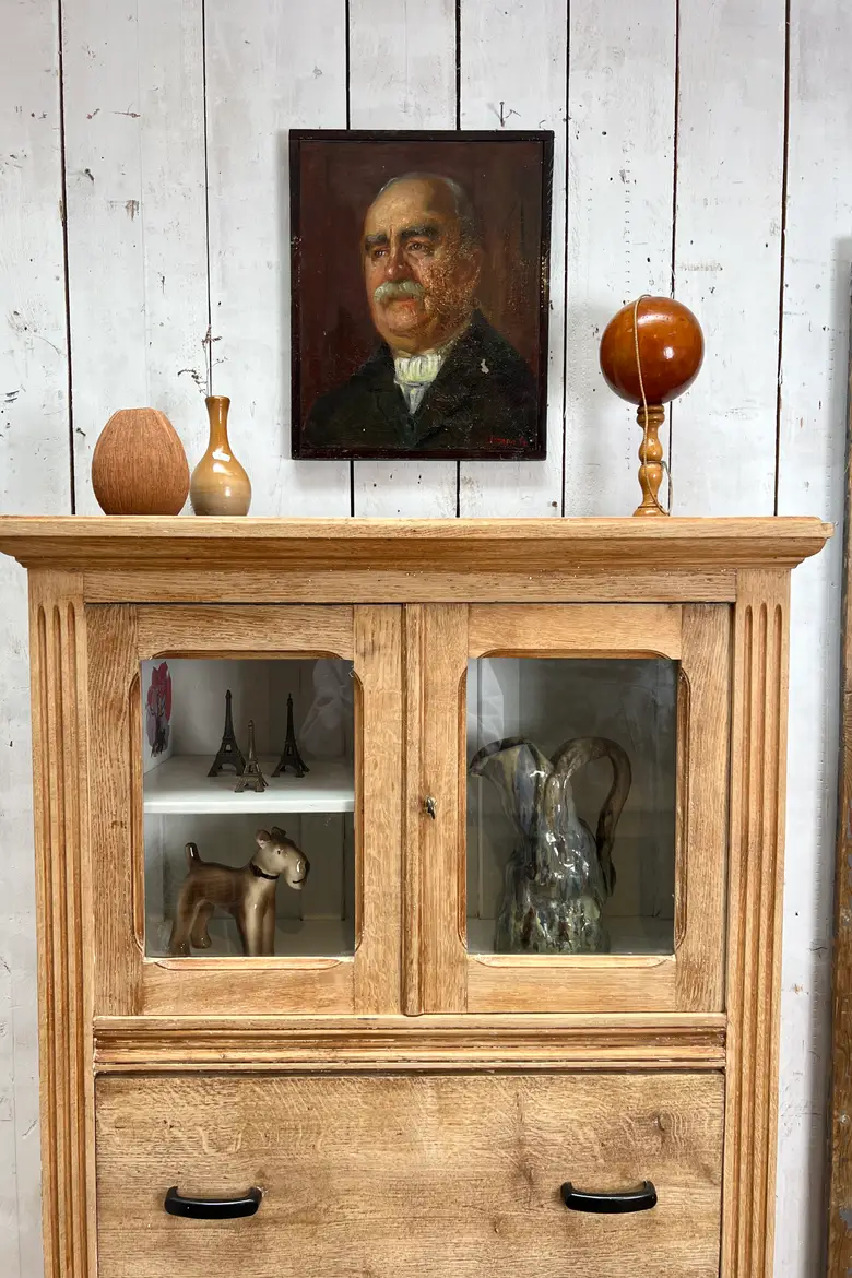 Meuble vitré en chêne