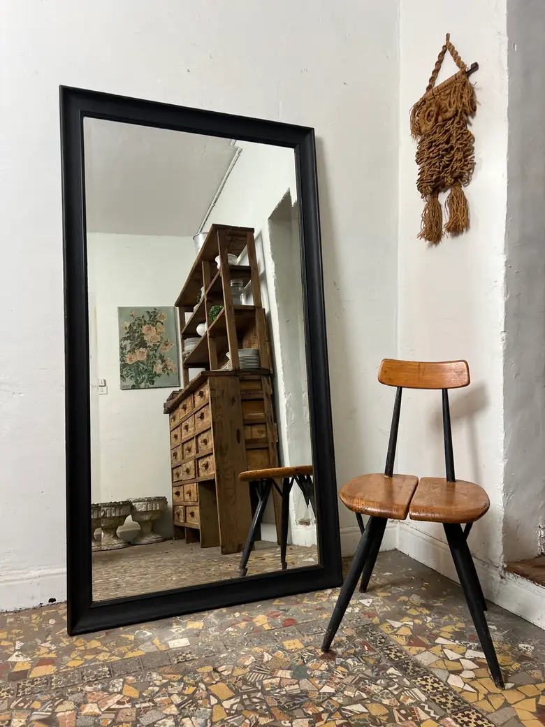 Miroir ancien peint en noir, années 50