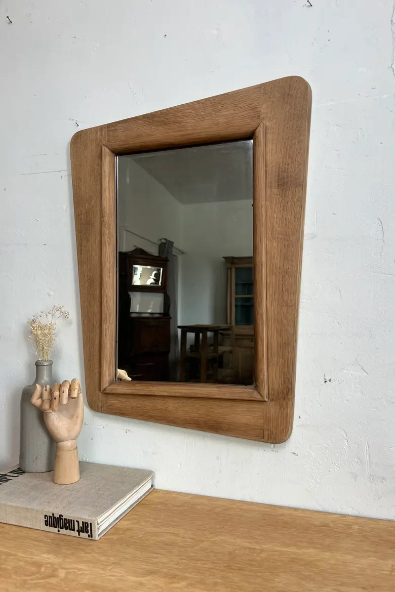 Miroir asymétrique en chêne brut – Années 50