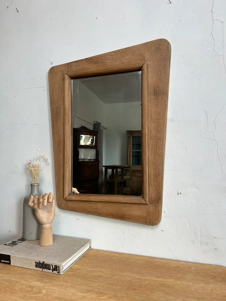 Miroir asymétrique en chêne brut – Années 50