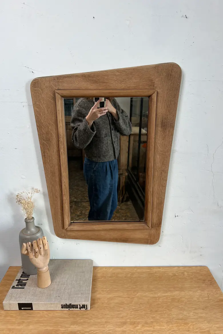 Miroir asymétrique en chêne brut – Années 50